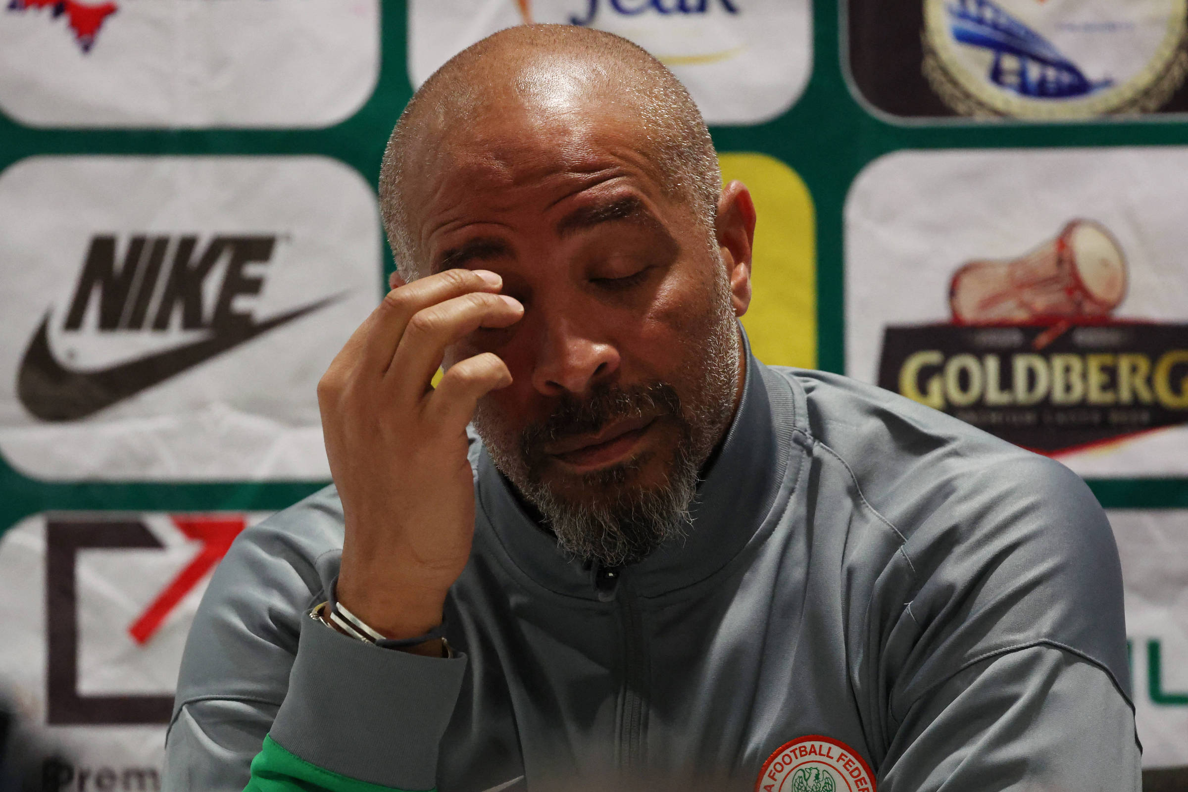 Técnico nigeriano denuncia prática de ‘vudu’ por parte do Congo em competição esportiva – 17/11/2025 – Esporte