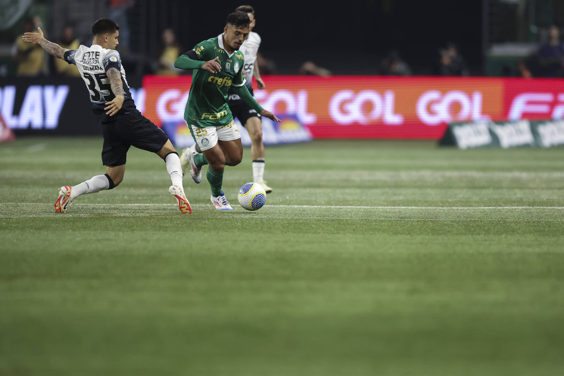 Brasileirão se destaca como a quinta liga com maior movimentação financeira em 2025