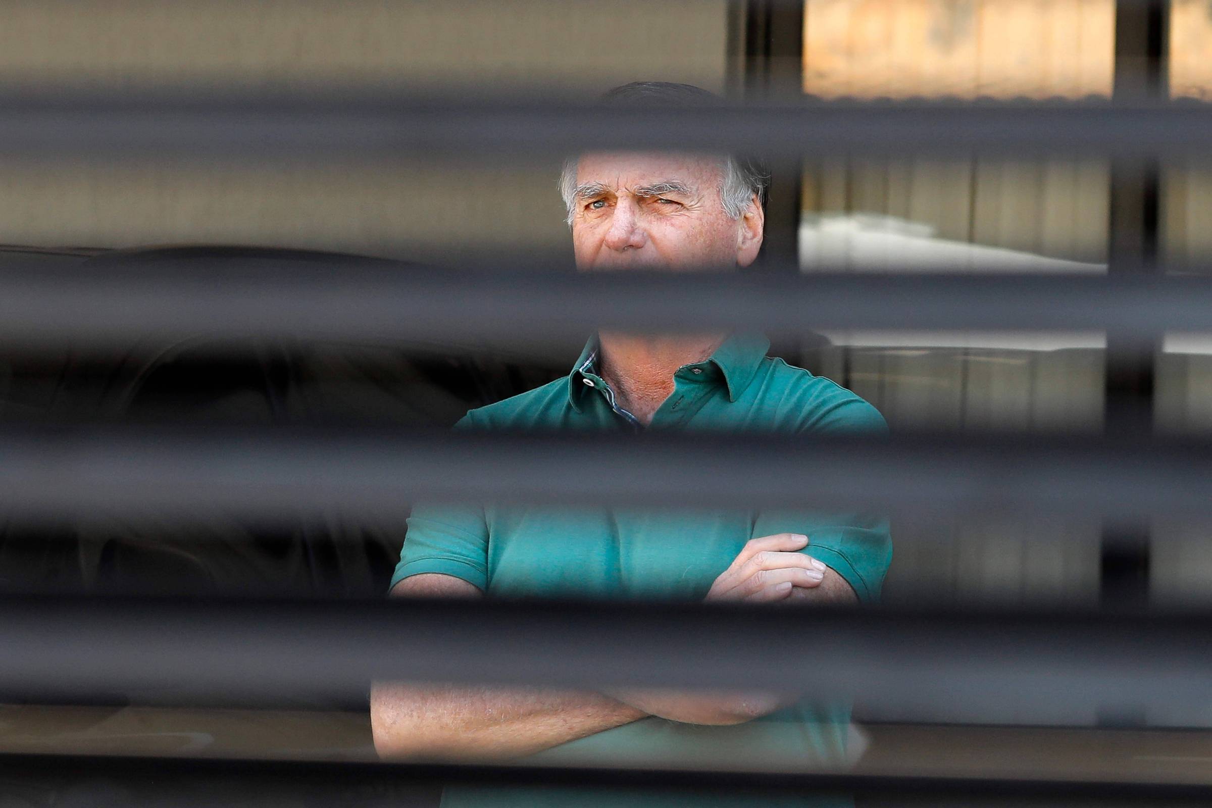 Análise da Prisão de Bolsonaro: Uma Exceção no Contexto Político Brasileiro – 23/11/2025