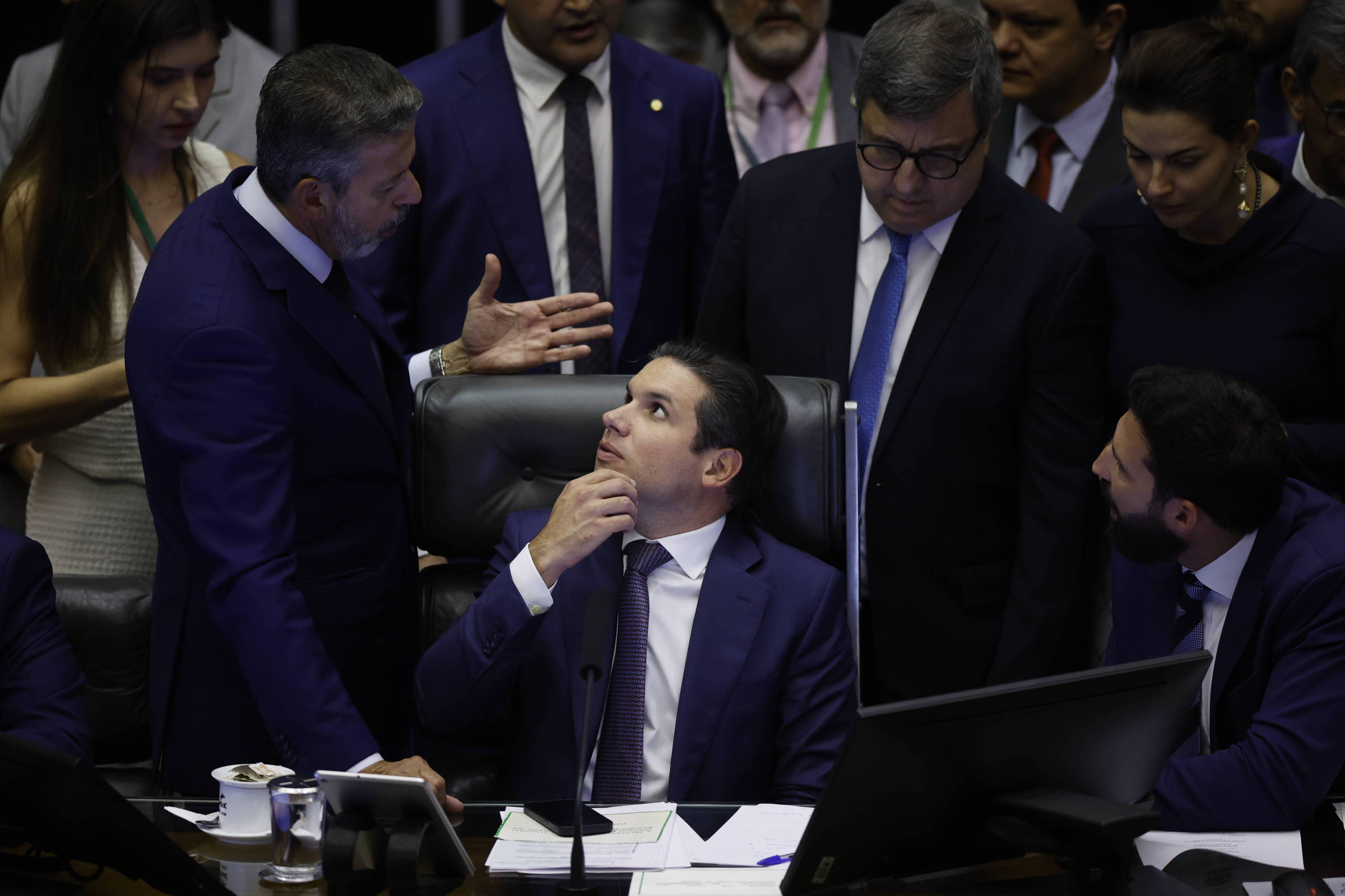Arthur Lira Diverge de Motta e Manifesta Apoio ao Governo Lula – 26/11/2025