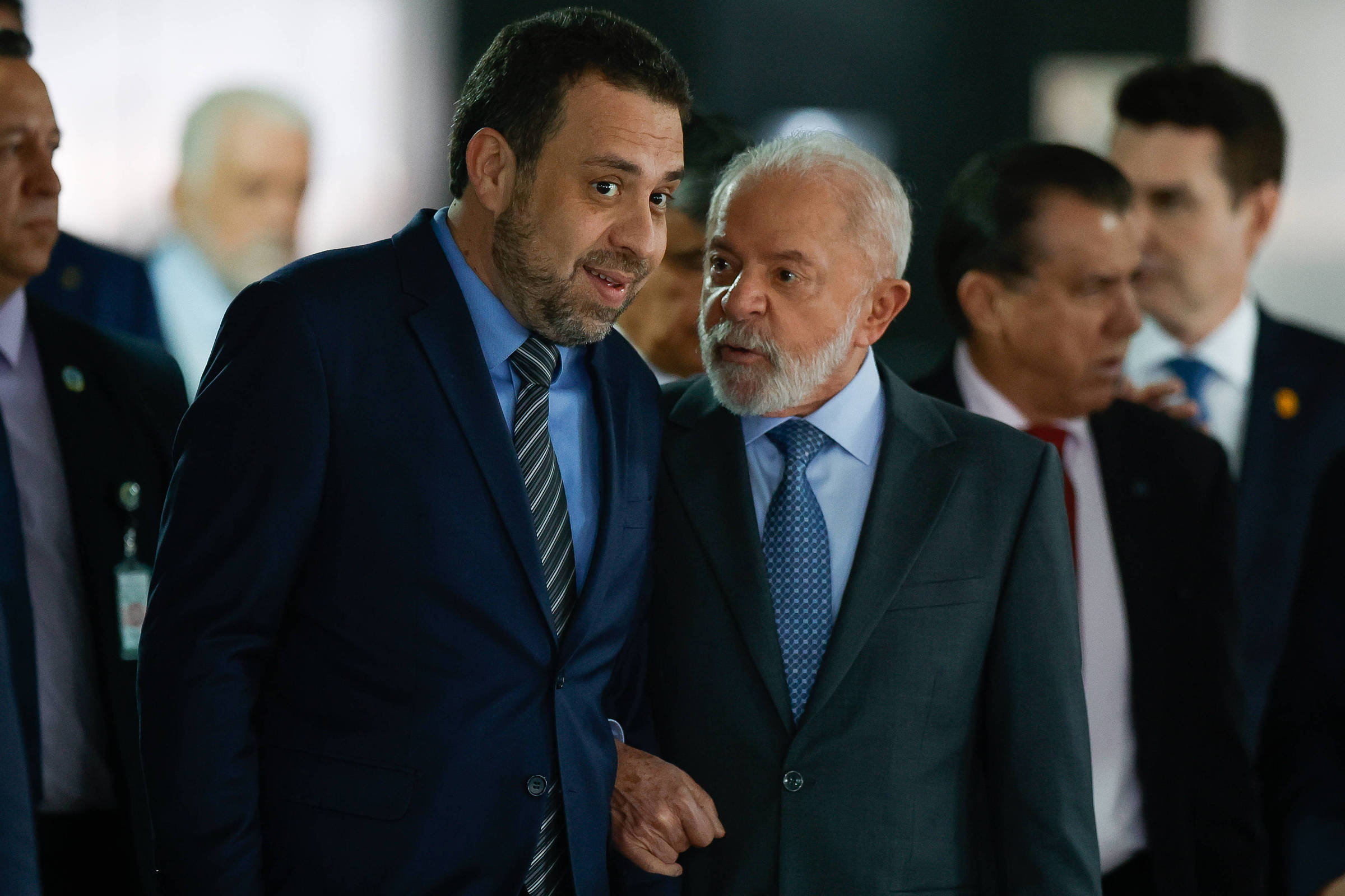 Governo de Brasília busca aprovar regulamentação do trabalho por aplicativos até dezembro de 2025