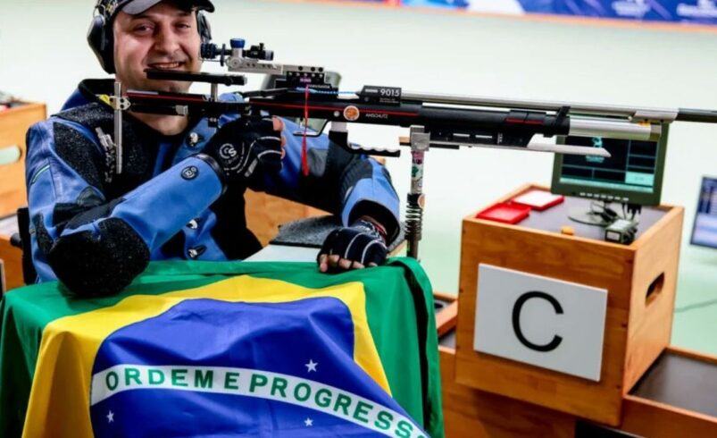 Alexandre Galgani conquista medalha de bronze na Copa do Mundo de Tiro Esportivo