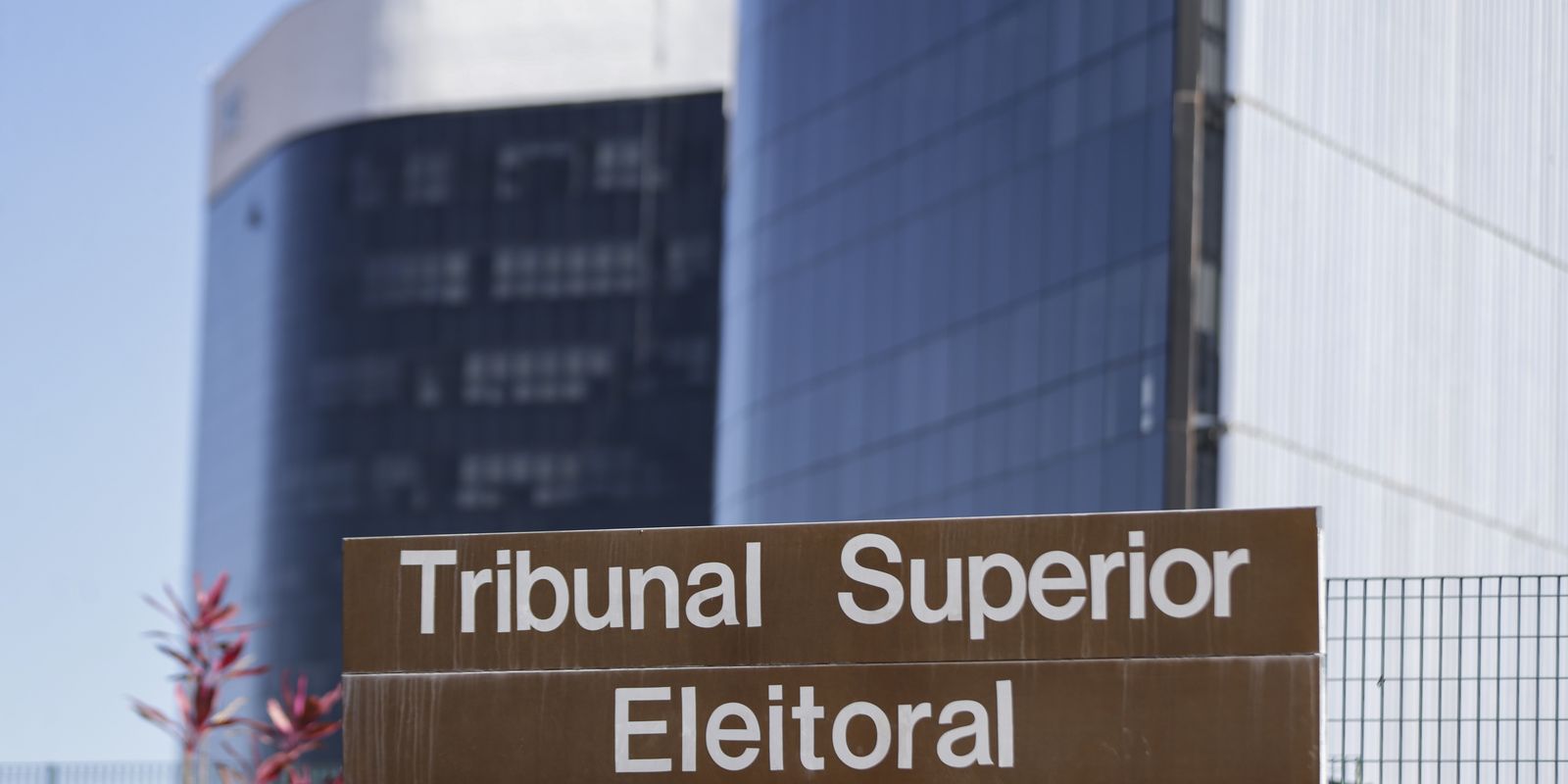 TSE Decide Hoje sobre Processo de Cassação do Governador do Rio de Janeiro