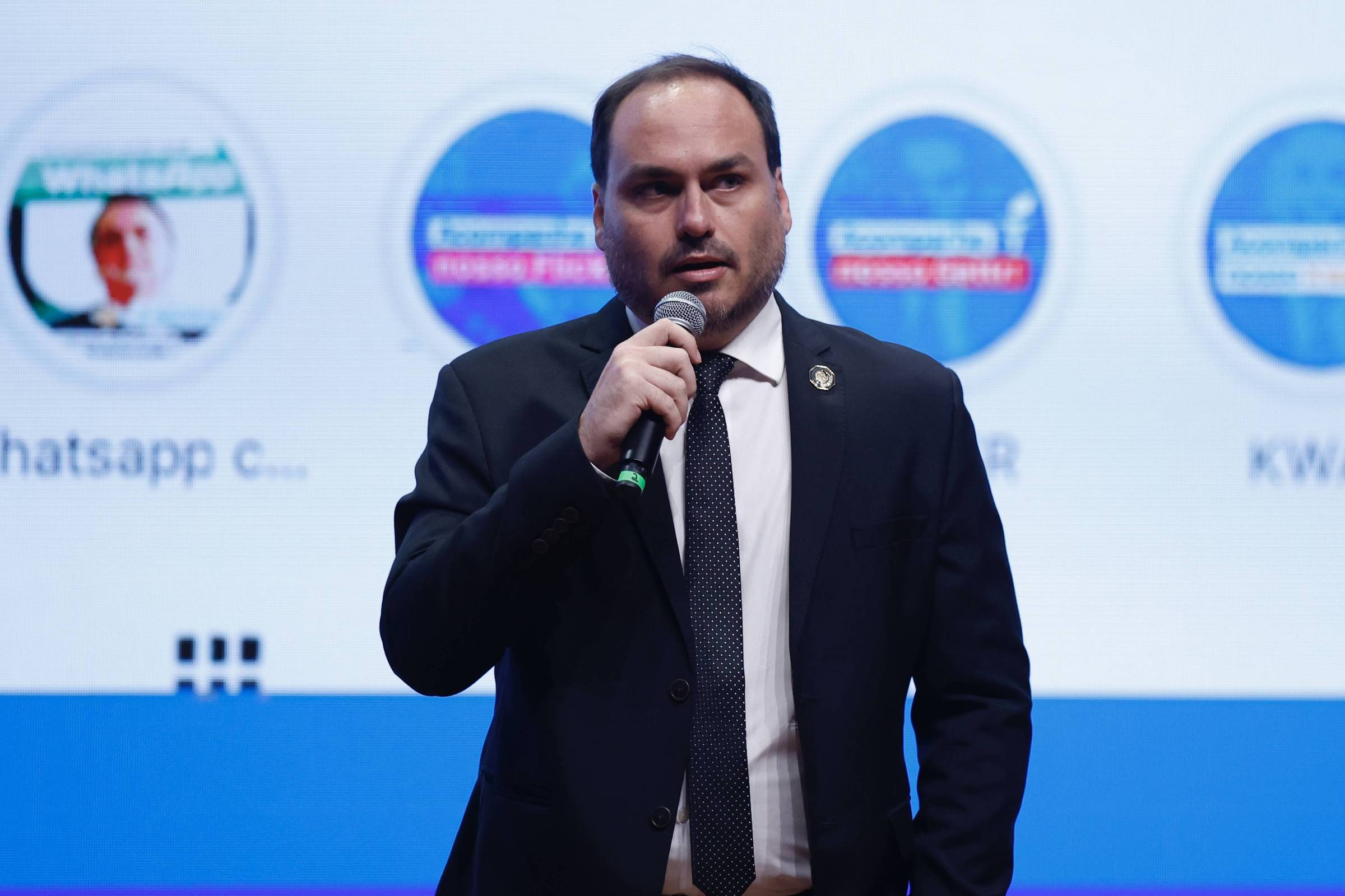 Alesp Concede Maior Honraria a Carlos Bolsonaro em Cerimônia de Homenagem – 03/12/2025