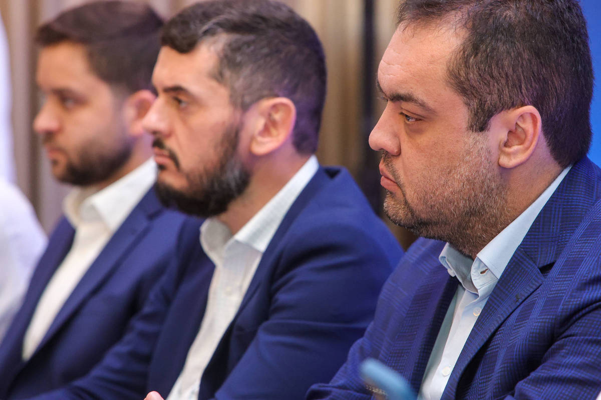 “Prisão de Bacellar Complica Estratégias Políticas de Castro para 2026 no Rio de Janeiro” – 04/12/2025 – Poder