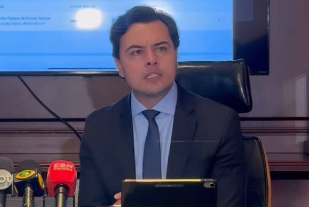 Ex-assessor de Bolsonaro acusa Mauro Cid de tentativa de golpe em 8 de dezembro de 2025