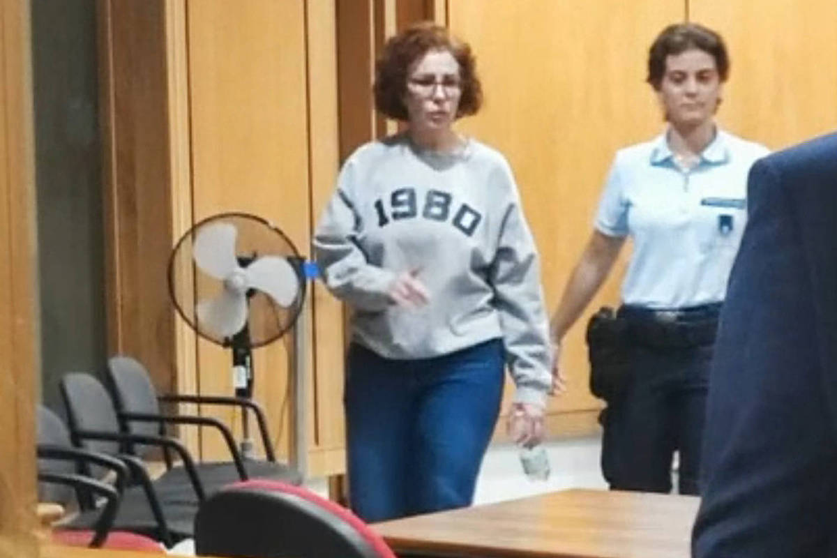 Conflito sobre Cassação de Zambelli Revela Falta de Clareza na Política Brasileira – 11/12/2025