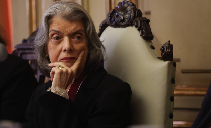 Cármen Lúcia Recebe Título de Homenageada do Ano no Prêmio Todas 2025