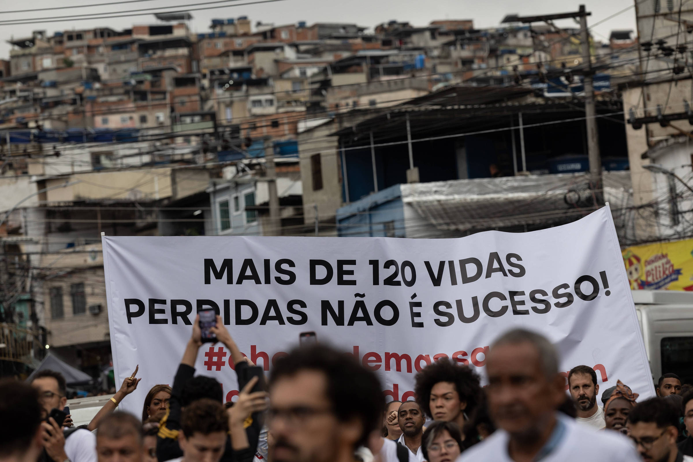 “Petista Solicita Expulsão de Prefeito que Apoia Operação no Rio de Janeiro” – 08/12/2025 – Painel