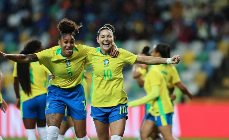 Seleção Feminina Foca na Copa do Mundo de 2027 Após Ano Positivo – 02/01/2026 – Esporte
