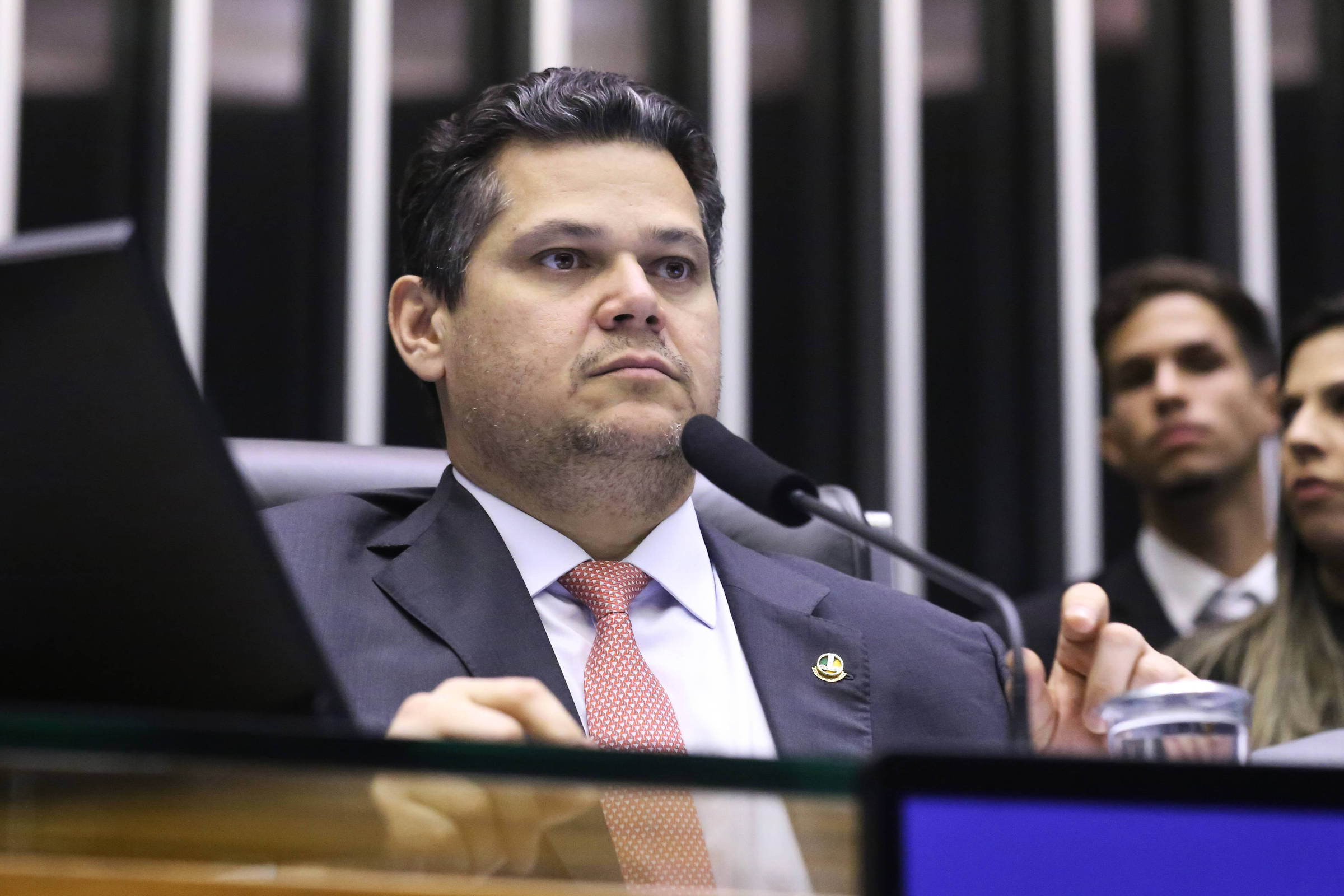 Alcolumbre Critica Decisão de Gilmar Mendes que Protege o STF em Brasília – 03/12/2025