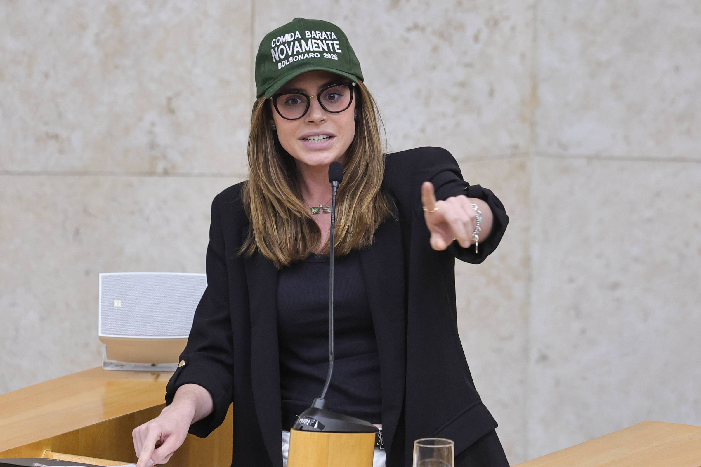 Vereadora de São Paulo Critica Anvisa por Recusa de Convite para CPI em 3 de Dezembro de 2025