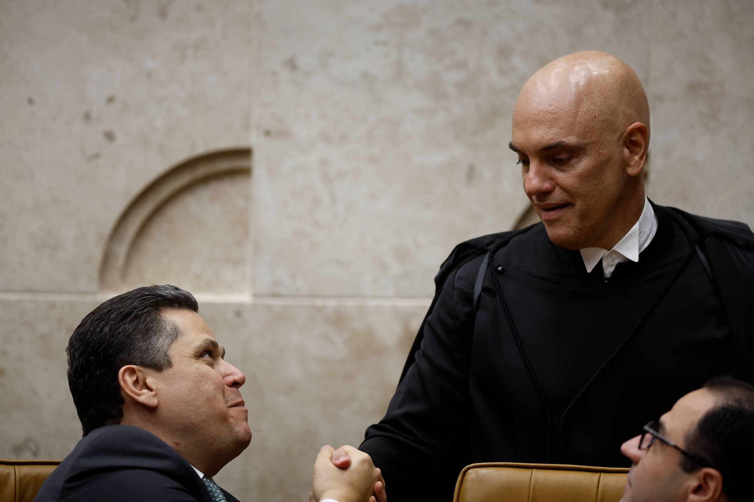 Senado Recebe 99 Pedidos de Impeachment Contra Ministros do STF em 4 de Dezembro de 2025