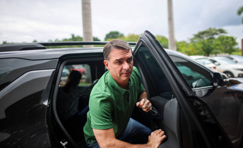 Flávio Anuncia Condições para Retirada de Candidatura em 07 de Dezembro de 2025