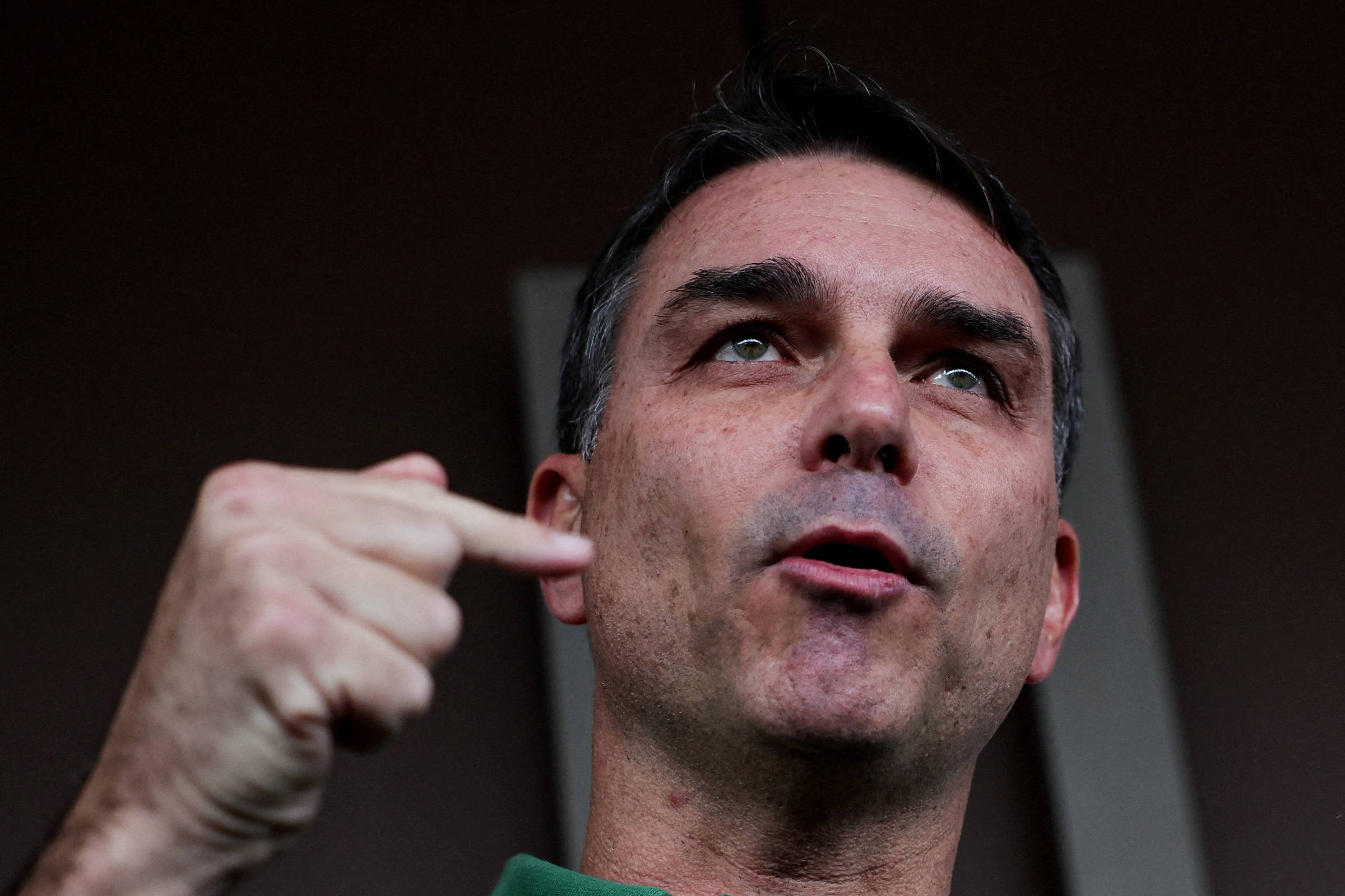 Flávio Bolsonaro Assumindo Controle do Capital Digital de Jair Bolsonaro no WhatsApp – 08 de Dezembro de 2025