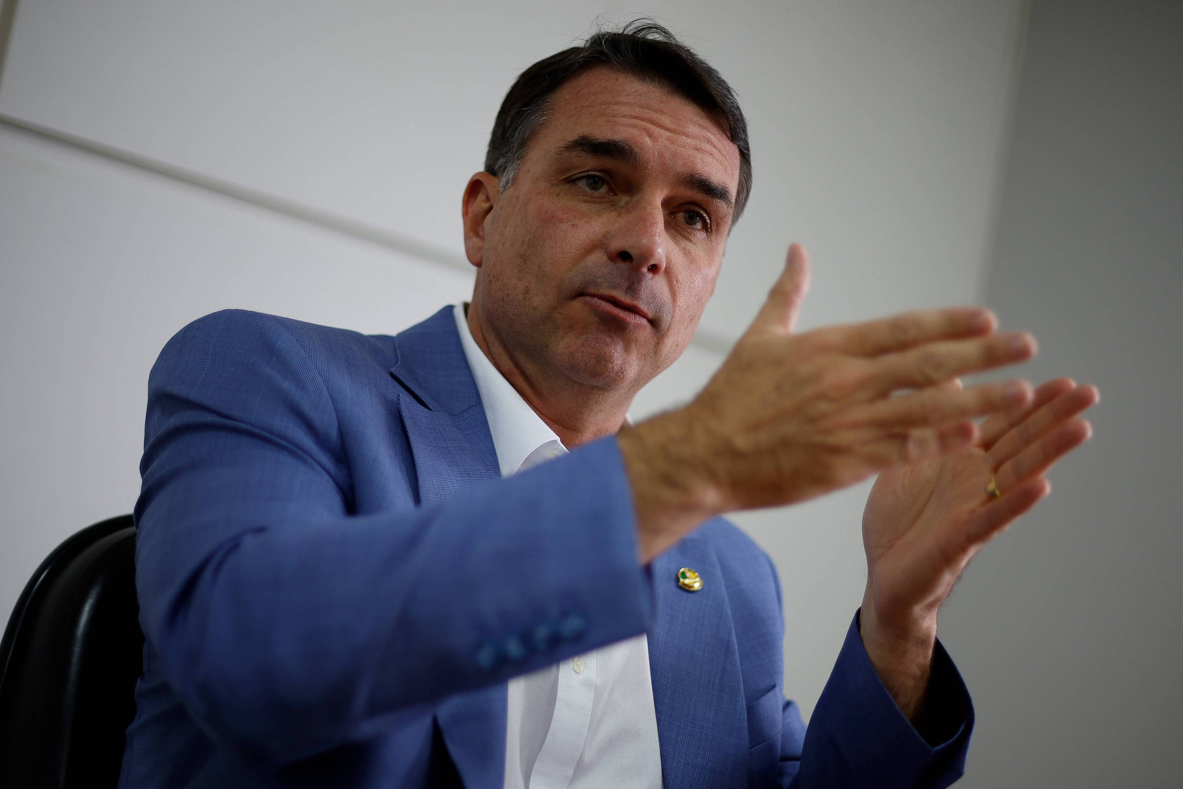Flávio Bolsonaro Declara Candidatura Irreversível nas Eleições de 2026