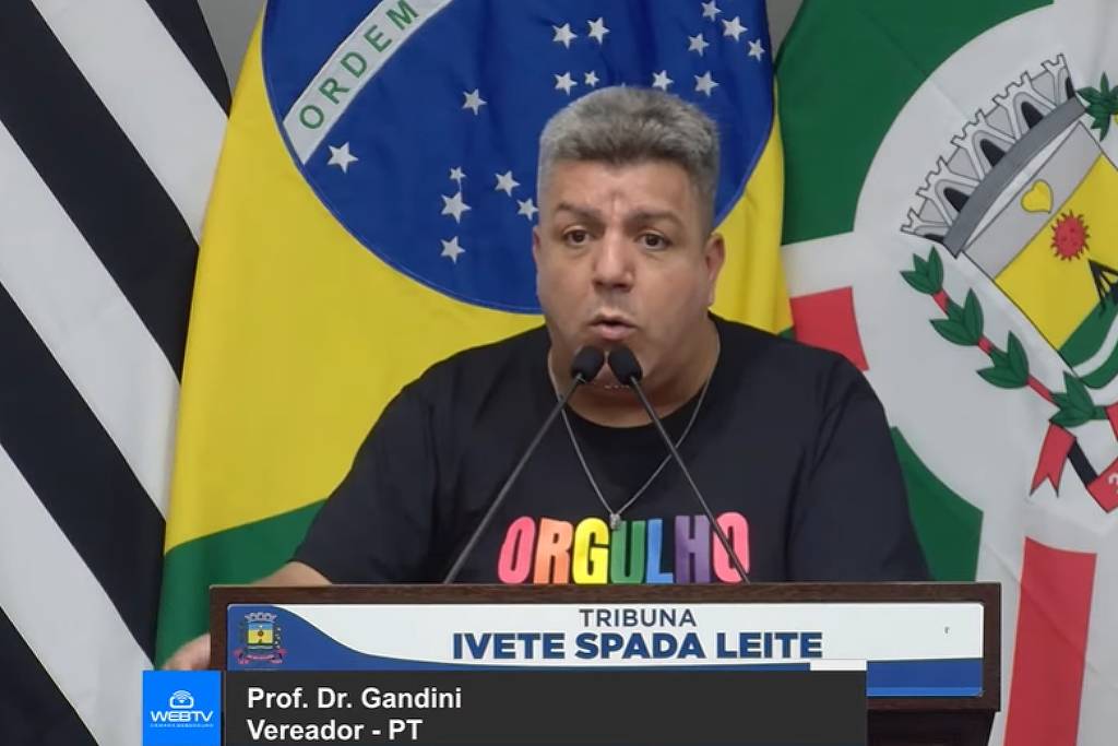 Vereador do PT presta homenagem a Tarcísio e posteriormente se retrata – 09/12/2025