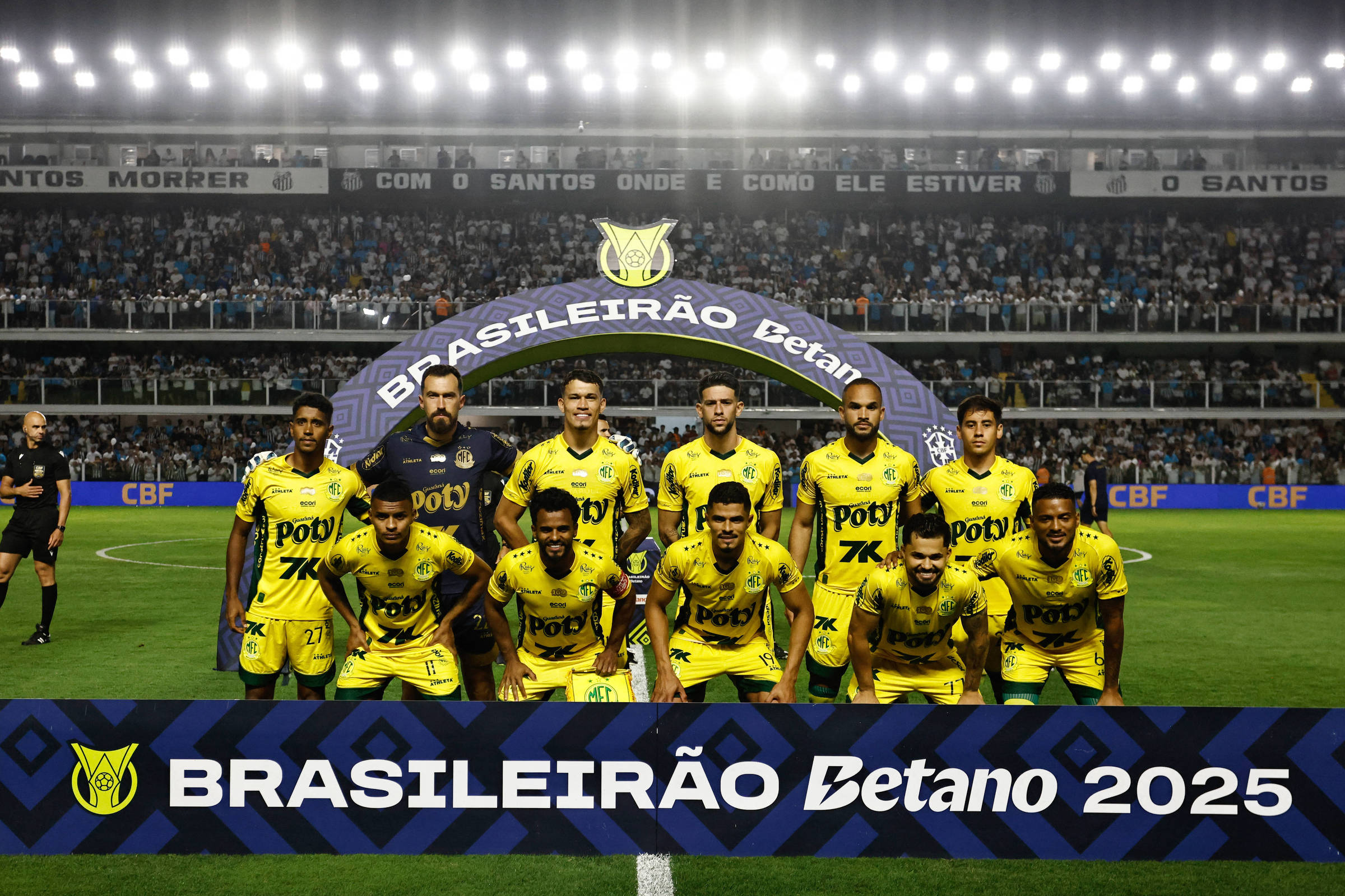 Incertezas no Futebol: Reflexões de Tostão sobre o Cenário Esportivo em 09 de Dezembro de 2025