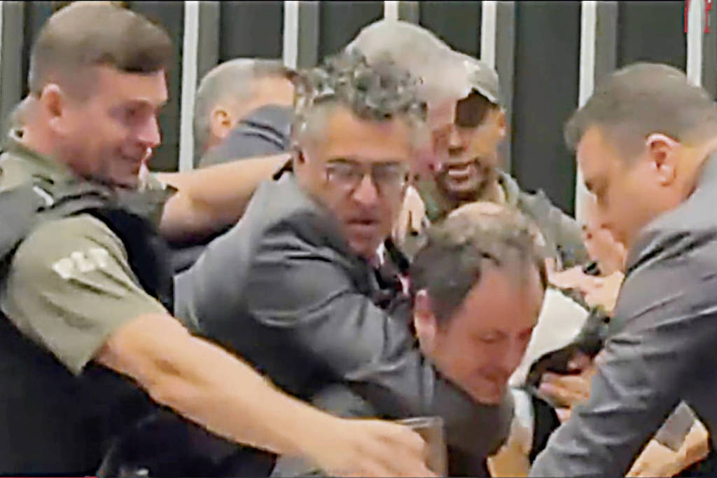 Deputados Realizam Exame de Corpo de Delito Após Retirada Forçada de Glauber da Câmara