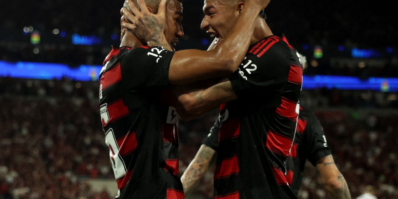 Flamengo vence o Ceará e conquista o título do Campeonato Brasileiro, fechando um ano memorável.