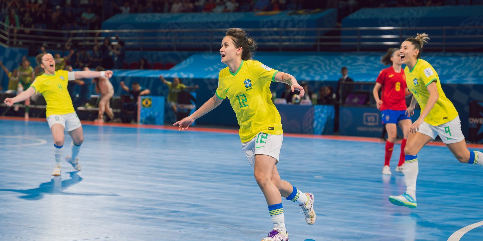 Copa do Mundo de Futsal: Brasil vence Espanha e avança para a final