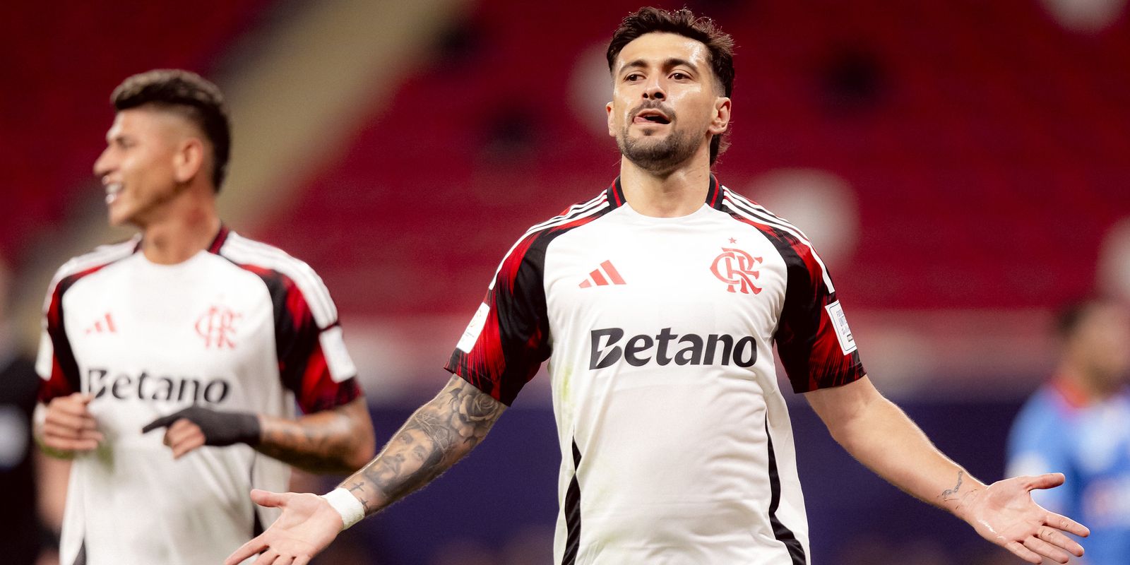 Arrascaeta se destaca e Flamengo avança para as semifinais da Copa Intercontinental