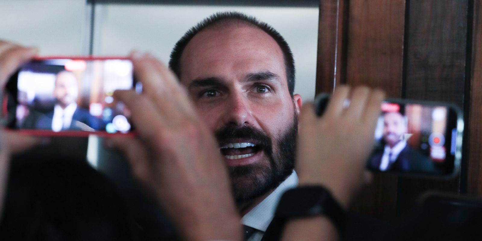 Motta Informa Eduardo Bolsonaro sobre Processo de Perda de Mandato
