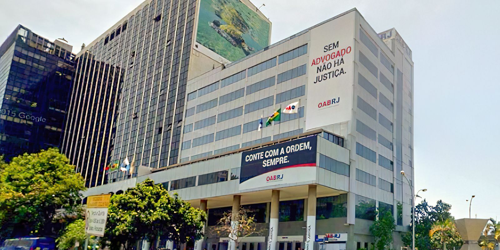 Alerj aprova nova regra que dispensa uso de terno e gravata no verão durante audiência pública