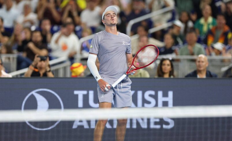 Fonseca desiste do Torneio de Brisbane devido a dores nas costas – 04/01/2026 – Esporte