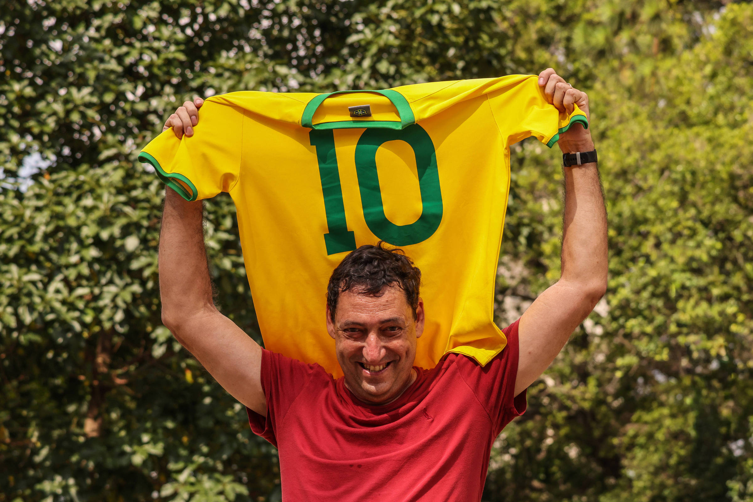 PVC publica livro sobre Pelé, ícone do futebol, intitulado ‘O Homem Incomparável’ – 24/01/2026 – Esporte