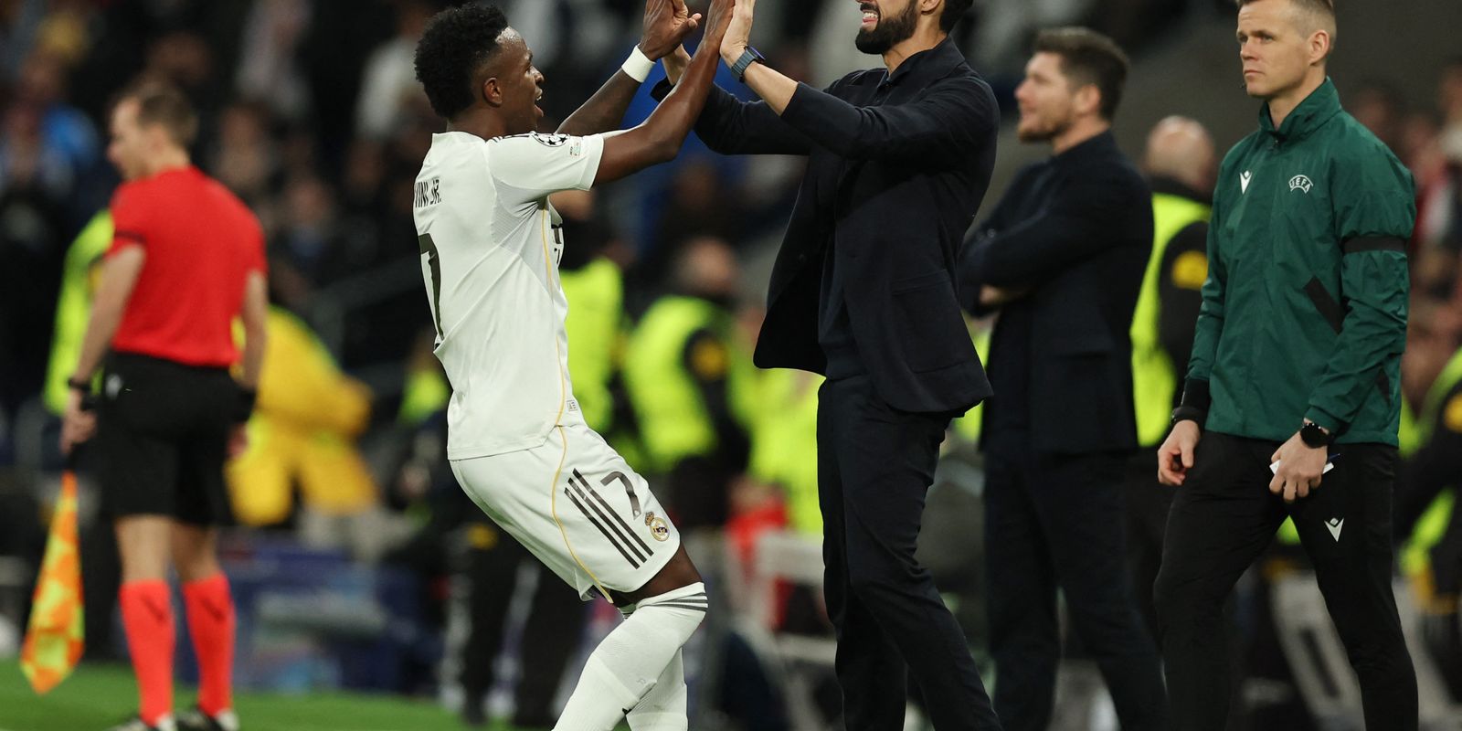 Vini Jr. brilha na goleada do Real Madrid sobre o Mônaco na Liga dos Campeões