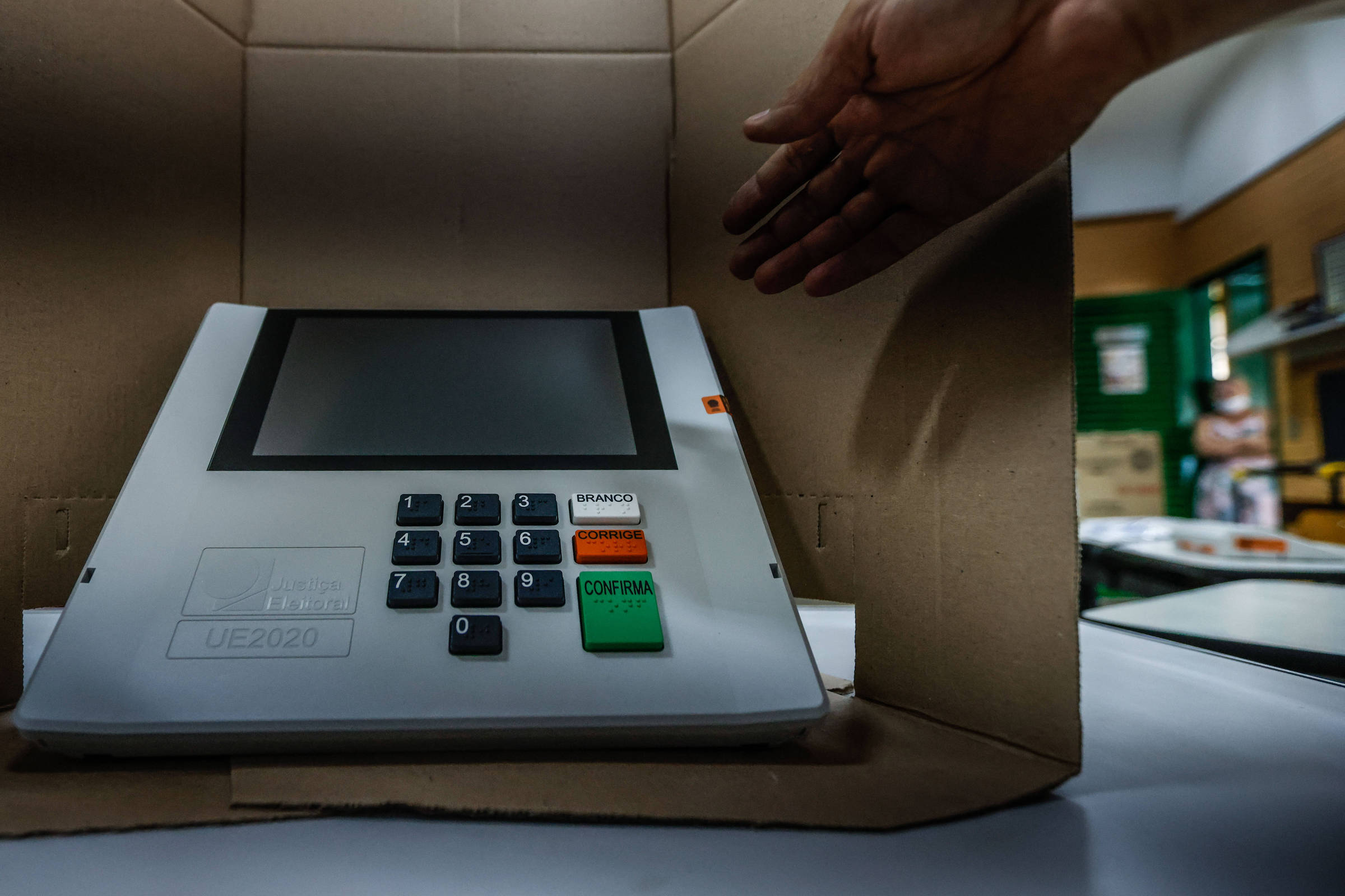 Pesquisa Genial/Quaest: Flávio com 42% e Lula com 40% em Empate Técnico nas Eleições de 2026