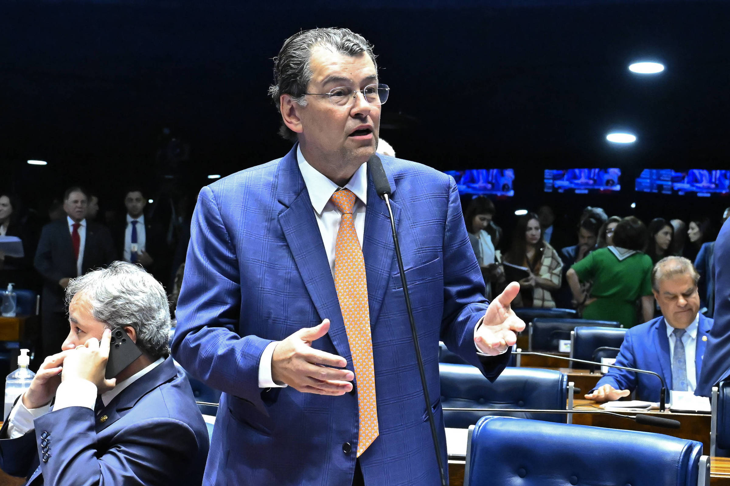 Senador Propõe Código de Conduta Após Conflito entre CPI e STF em Brasília