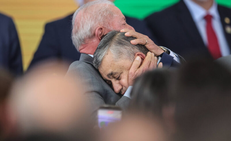 José Guimarães é empossado por Lula e destaca a importância do Congresso em cerimônia no Brasil – 14/04/2026 – Política