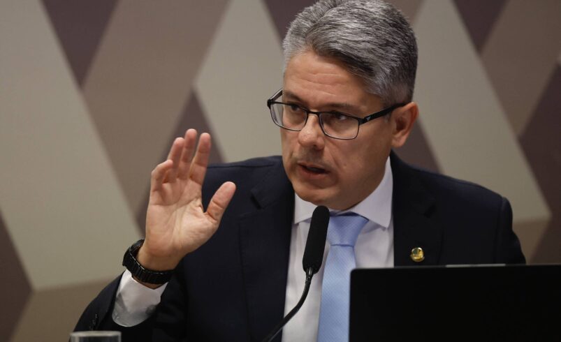 Alessandro Vieira Afirma que Ministros do STF Não São Donos do País – 14 de Abril de 2026