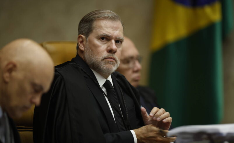 Tiririca e a Crise do Judiciário: Análise de Elio Gaspari – 18 de Abril de 2026