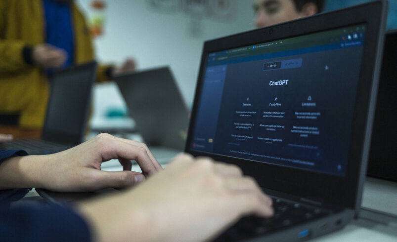 Centro Knight anuncia abertura de inscrições para curso gratuito de jornalismo em 11 de maio de 2026