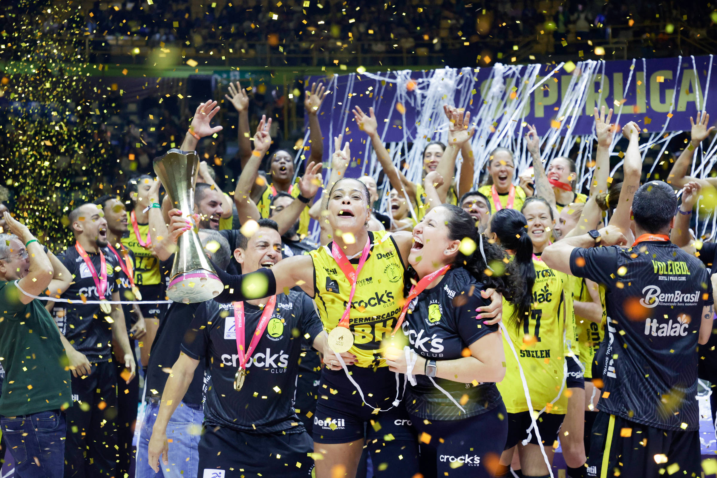Praia Clube é campeão da Superliga Feminina de Vôlei em 3 de maio de 2026