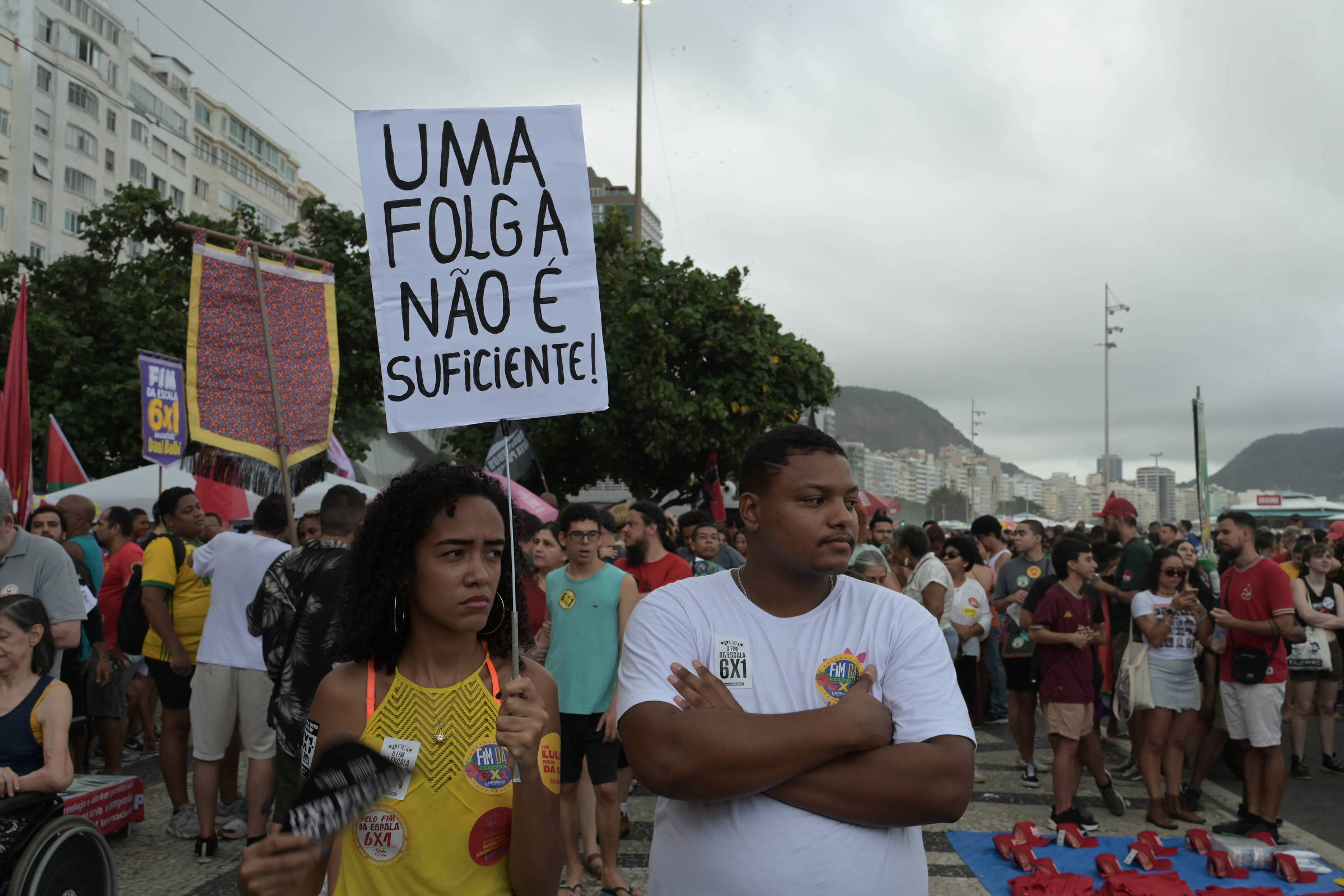 Centrais Sindicais Realizam Lobby na Câmara para Revogação da Regra 6×1 em Brasília