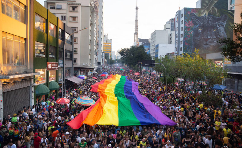 Câmara Municipal de São Paulo Aprova Proibição da Participação de Adolescentes na Parada LGBT+