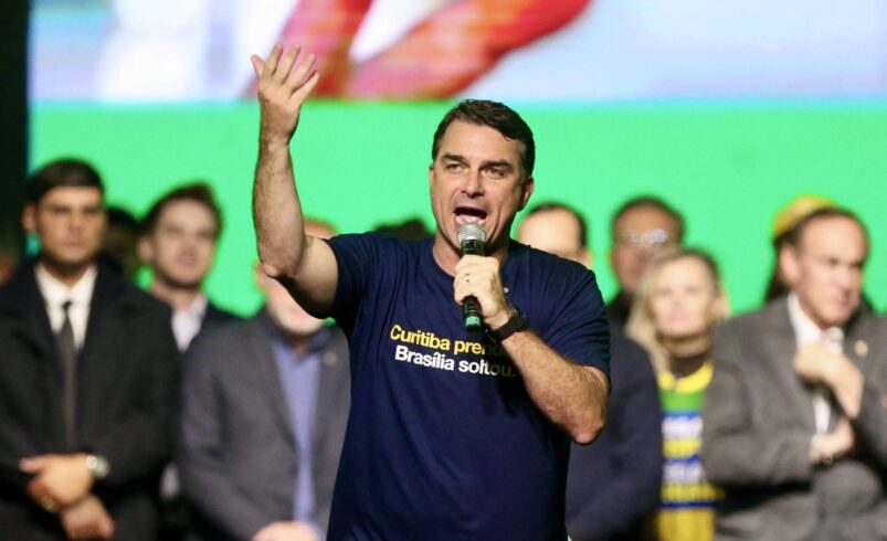 Flávio Bolsonaro Enfrenta Dificuldades na Escolha de Candidato a Vice em 14 de Junho de 2026