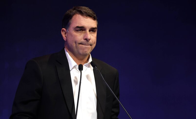 Flávio Alcança Influência na Casa Branca, mas Enfrenta Desafios em Pindorama – 30/06/2026