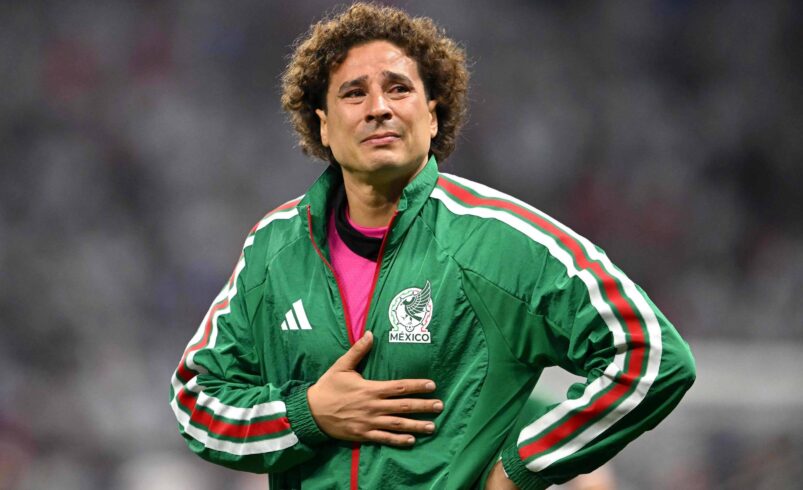 Ochoa anuncia aposentadoria do futebol após participar da sexta Copa do Mundo