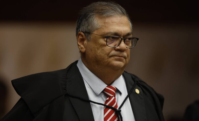 “Dino Exclui Sobrinho do Governador do Tribunal de Contas do Maranhão” – 17/08/2026 – Política