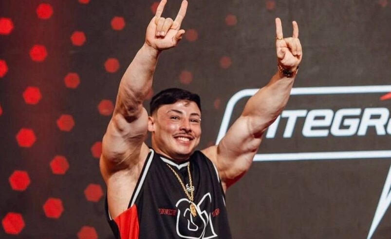 Clarisse Ganley presta homenagem a Gabriel, que completaria 23 anos hoje, durante competição de musculação – 19/08/2026