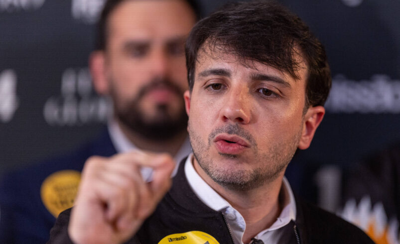 Mais de 1.481 Candidatos Atualizam Redes Sociais em Preparação para Eleições de 2026