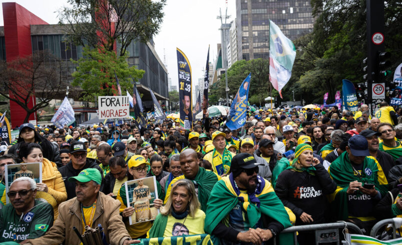 Flávio Bolsonaro Mobiliza Apoiadores na Avenida Paulista em 7 de Setembro de 2026