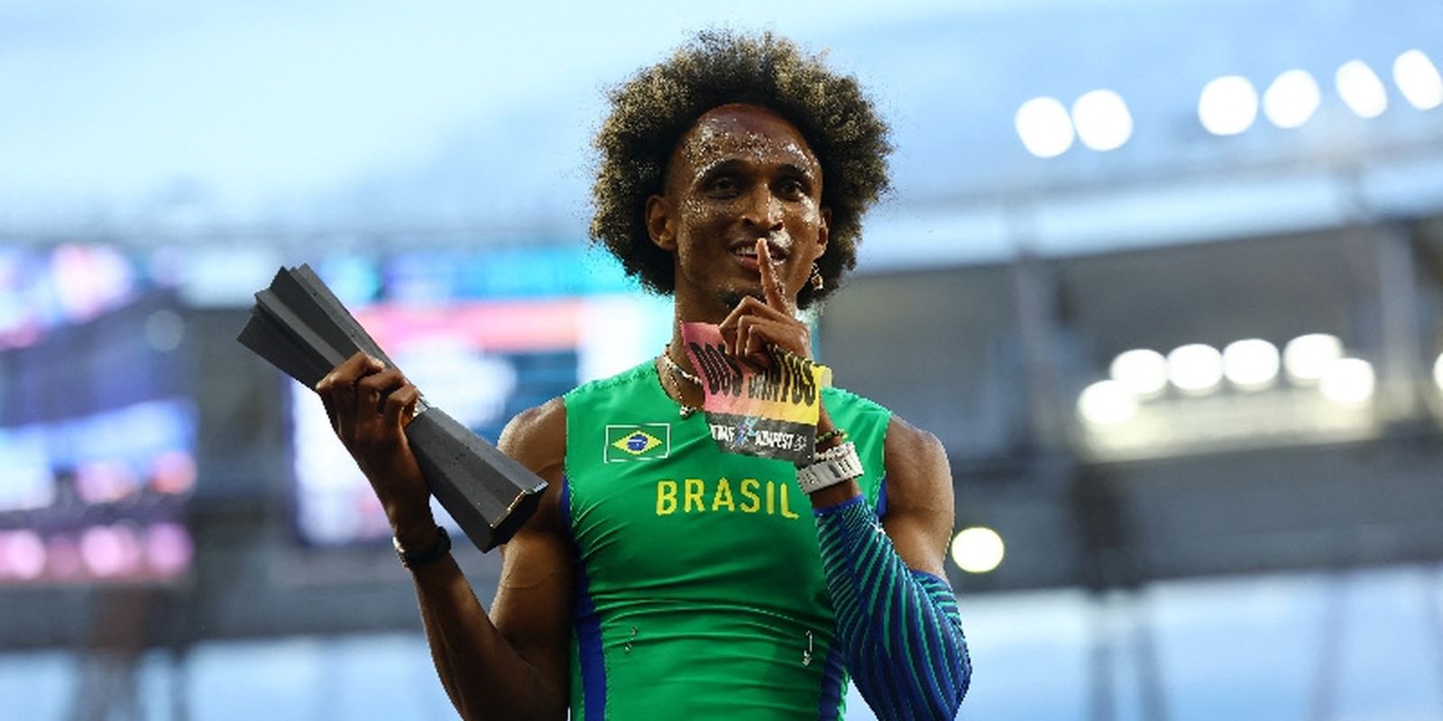 Alison dos Santos conquista o título no Ultimate 2026