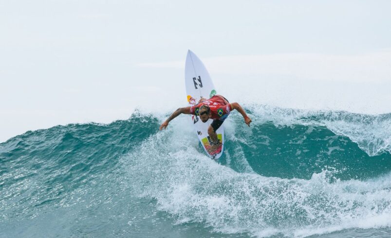 WSL cancela etapa de Abu Dhabi do circuito mundial de surfe de 2023